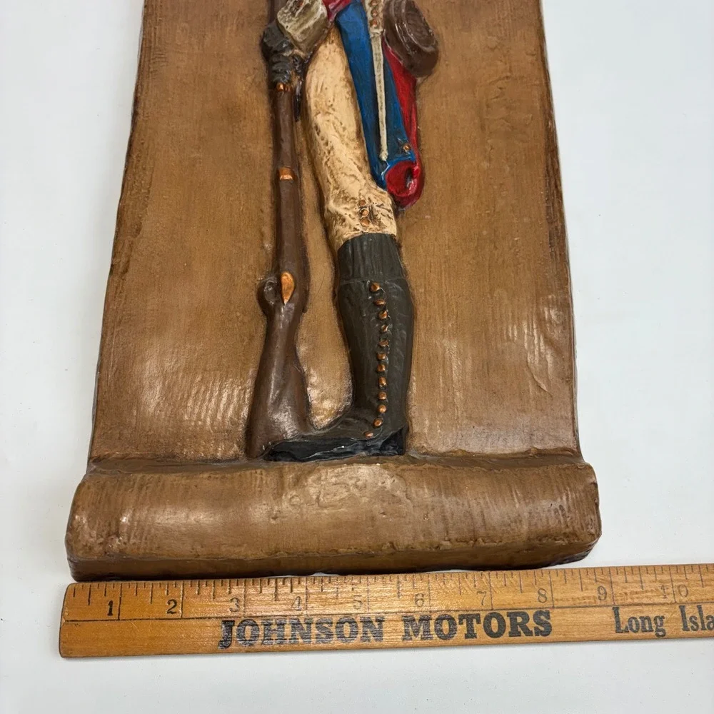 Vintage Redcoat Soldier Wall‎ Plaque Art Large 20